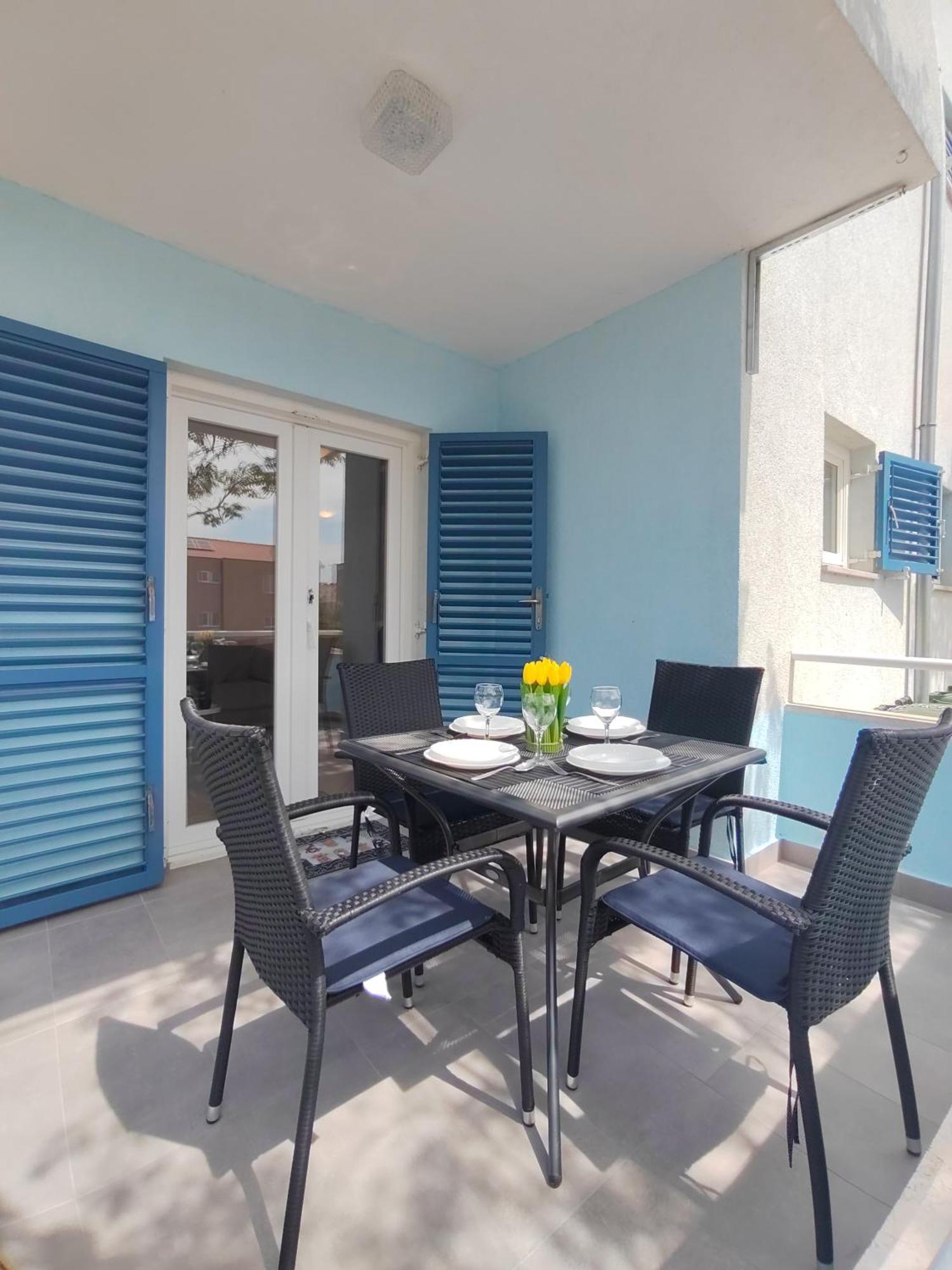 Apartamento Apartman Karmen Srima Exterior foto